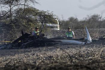 Trece muertos al caer avioneta con turistas cerca de L&iacute;neas de Nasca en el sur de Per&uacute;