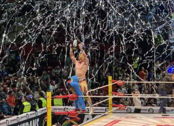 M&aacute;scara Dorada conquista La Leyenda de Plata y se consagra en la Arena M&eacute;xico