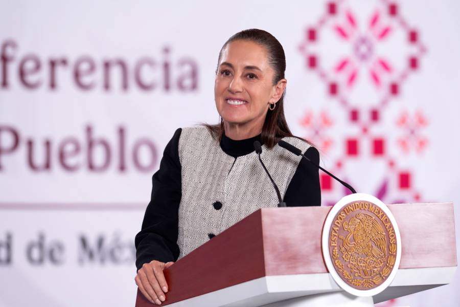 En agosto, Sheinbsum presentará propuesta para regular uso de dispositivos móviles en escuelas