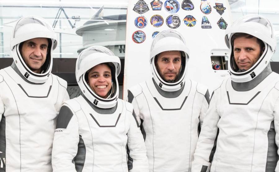 NASA y SpaceX preparan misión Crew-13 con nuevos trajes espaciales