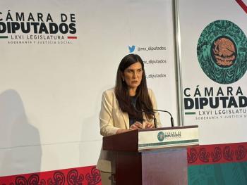 Kenia Lopez respalda regular plataformas digitales y celulares para proteger a menores; plantea regreso de escuelas de tiempo completo