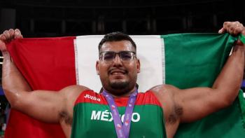 Uziel Mu&ntilde;oz conquista oro en lanzamiento de bala en Santo Domingo 2026