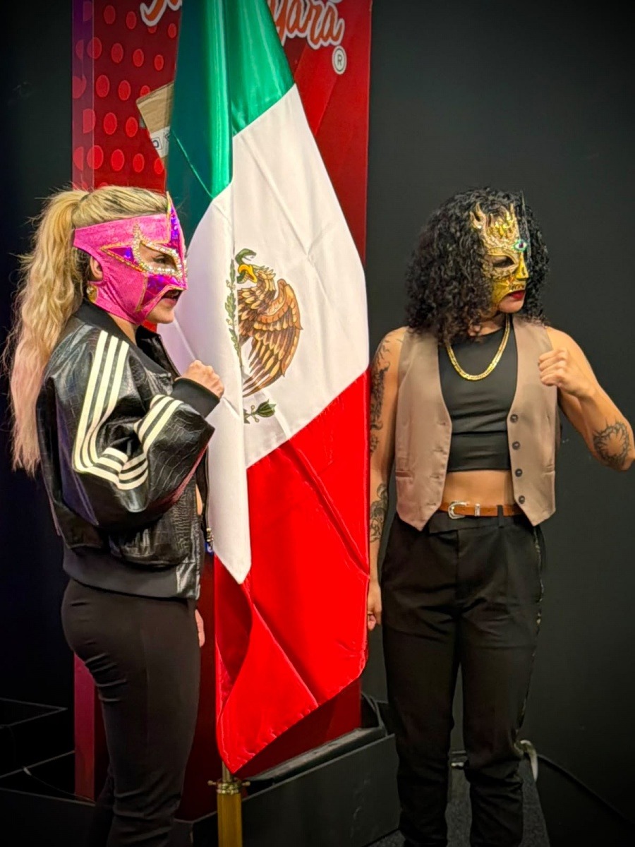 Candela y Kira dejan atrás la rivalidad para defender al CMLL: “Hoy nos toca representar a México”