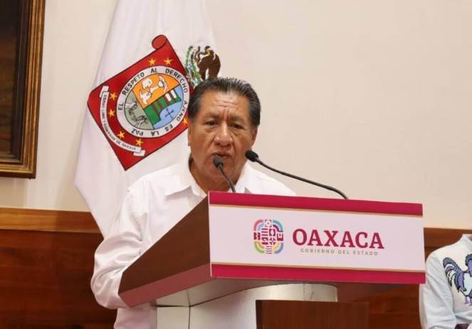 Oaxaca invertir&aacute; m&aacute;s de 6 mil mdp en obras para las ocho regiones en 120 d&iacute;as