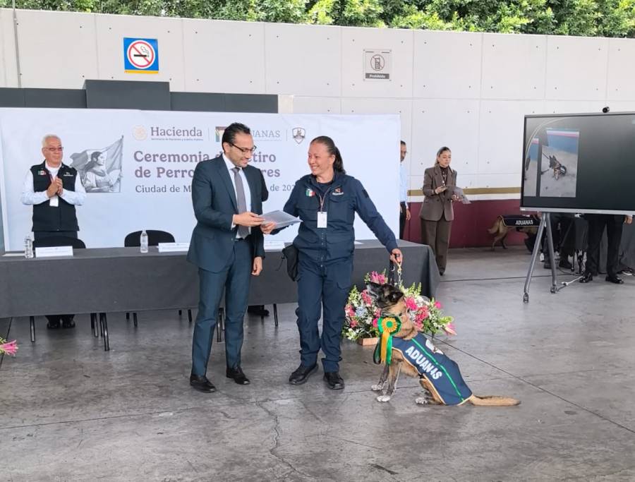 ANAM despide con reconocimiento a perros rastreadores que concluyeron su servicio; ingresa nueva generación se su Unidad Canina Central