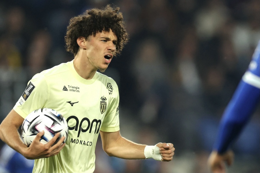 Paris Saint-Germain anuncia el fichaje de Maghnes Akliouche