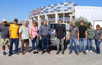 Subsecretar&iacute;a de Administraci&oacute;n entrega veh&iacute;culo para mantenimiento de la Villa Deportiva