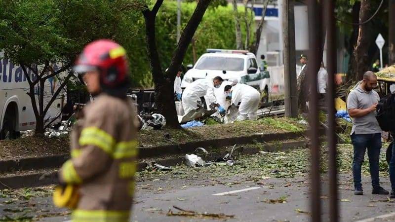 Muere subintendente en ataque con drones contra Policía en Cesar; se registran más atentados en Colombia