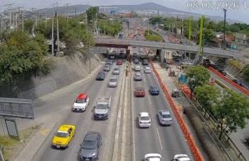 Activan contraflujo en Bernardo Quintana por obras del tren