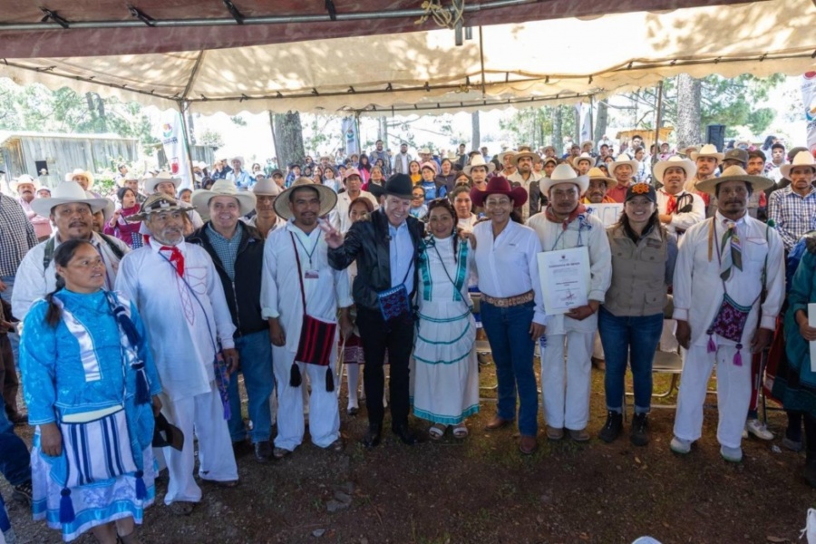 Fortalece Gobernador David Monreal al sector agropecuario de Valparaíso con apoyos