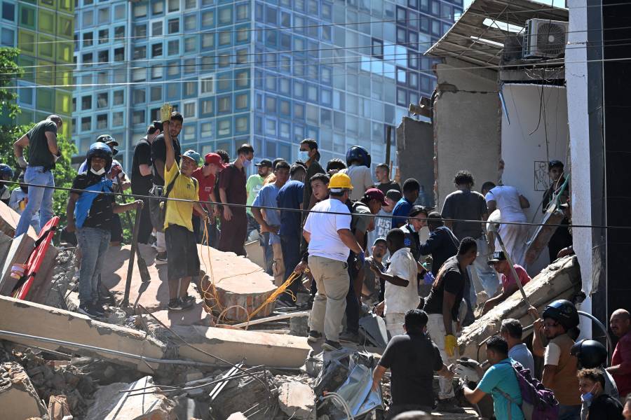 Aumenta a 22 el número de víctimas por sismo en Colombia 
