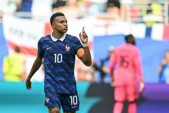 Mbapp&eacute; se incorpora al Real Madrid tras tres semanas de vacaciones