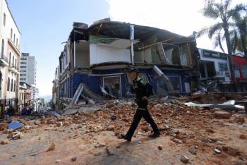 Colombia registra da&ntilde;os y heridos tras terremoto de magnitud 7.4