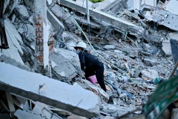Aumenta a 224 la cifra de muertos por terremoto en Colombia