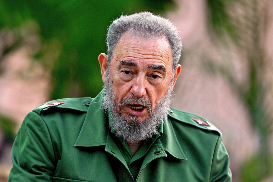 Cuba celebra centenario de Fidel con la revolución frente a su prueba más difícil