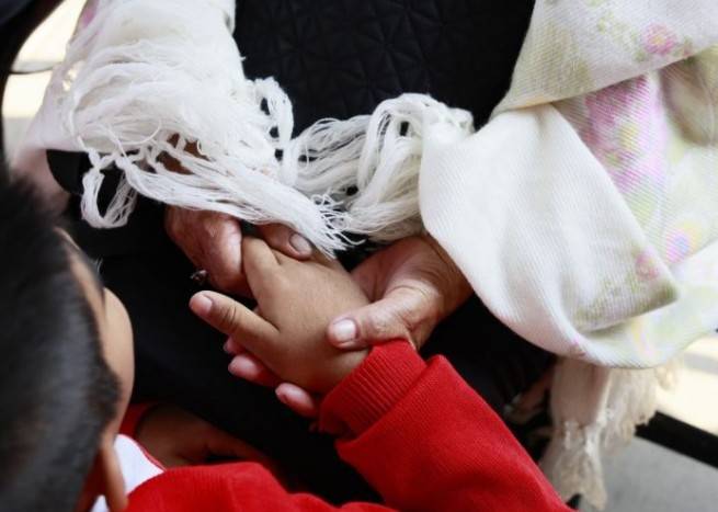 M&aacute;s de 6 mil alumnos reciben pl&aacute;ticas sobre respeto a adultos mayores