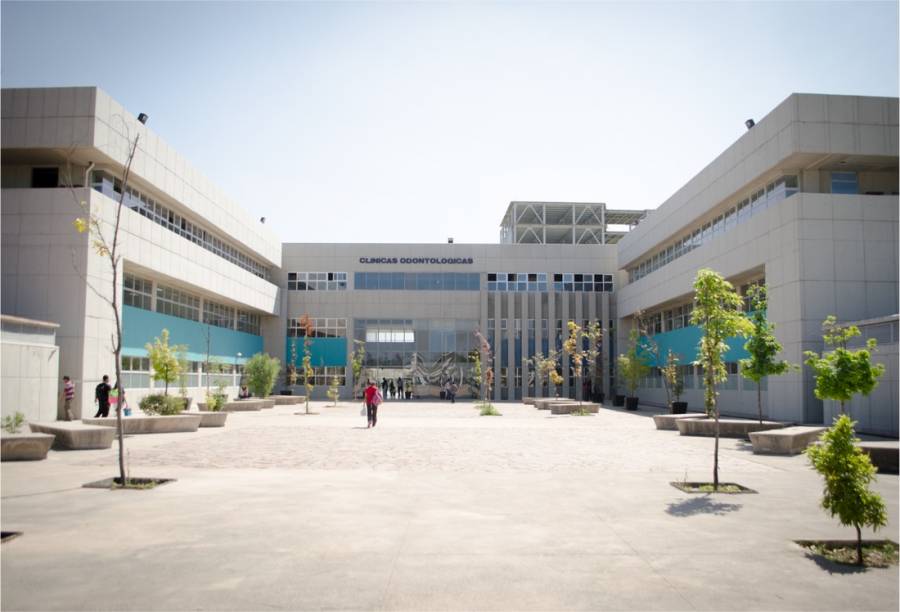 Gobierno de Yucatán financiará traslado de aspirantes de la ENES Mérida para examen en la UNAM