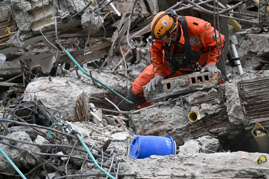 Colombia limita apoyo extranjero para labores de búsqueda tras terremoto