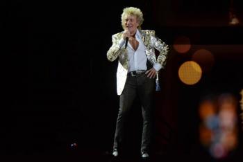Rod Stewart suspende sus presentaciones en M&eacute;xico por recuperaci&oacute;n m&eacute;dica
