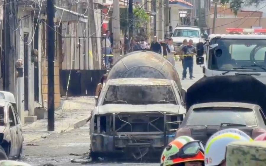 Fallece una víctima tras explosión de pipa en Cuernavaca; Fiscalía reporta 58 denuncias