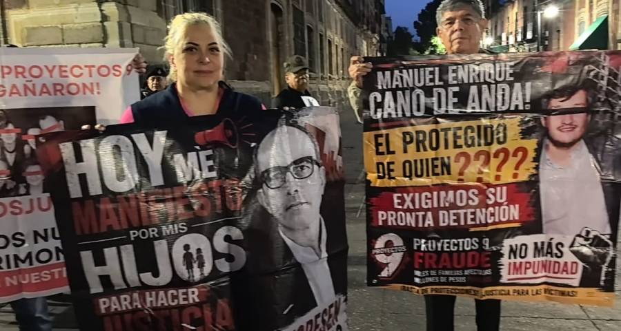Llegan de Nuevo León a Palacio Nacional a denunciar Fraude Inmobiliario