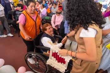Tlalpan destina 5.5 millones de pesos a programa de apoyo para personas mayores y cuidadoras