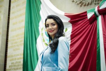 Gabriela Jim&eacute;nez denuncia retiro de visa a L&oacute;pez Beltr&aacute;n como presi&oacute;n pol&iacute;tica