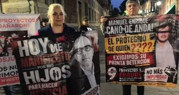 Llegan de Nuevo Le&oacute;n a Palacio Nacional a denunciar Fraude Inmobiliario