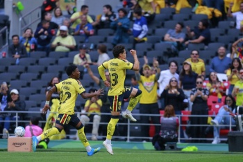 Am&eacute;rica con un Veiga brillante golea al San Luis y retoma el liderato del Apertura mexicano