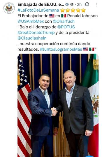 “Juntos logramos m&aacute;s”: Embajada de EU difunde foto de Ronald Johnson con Harfuch