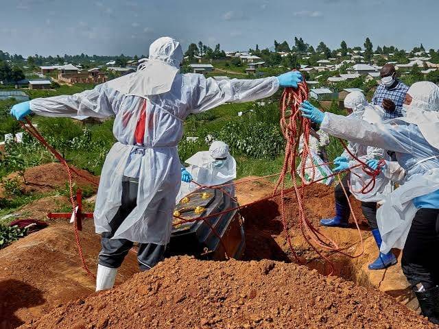 Brote de ébola en Congo se convierte en el más mortífero de su historia con 2,325 muertes