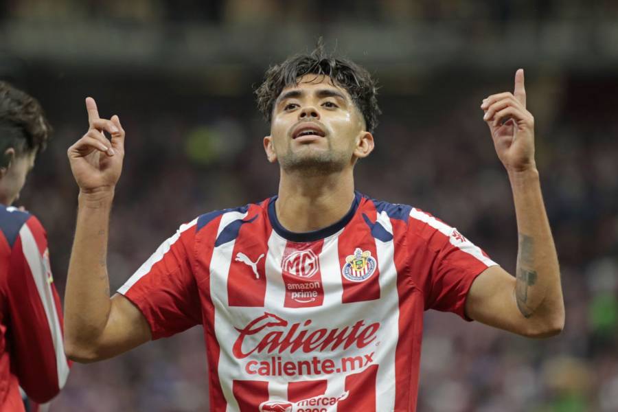 Chivas consigue una victoria ajustada ante Santos