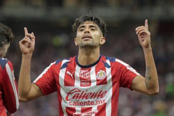 Chivas consigue una victoria ajustada ante Santos