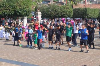 “Pu&ntilde;os de Transformaci&oacute;n” re&uacute;ne a 300 personas en Michoac&aacute;n para Clase Nacional de Boxeo