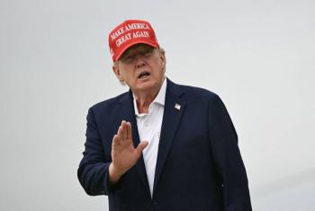 Trump eleva la tensi&oacute;n con Ir&aacute;n al mostrar a Ormuz como territorio estadounidense