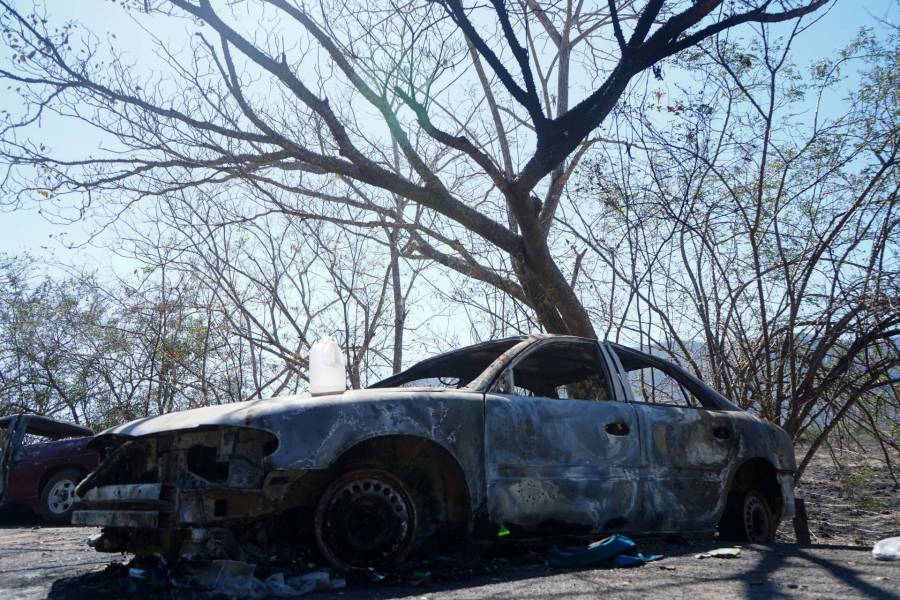 Restablecen la circulación en nueve tramos carreteros de Michoacán tras bloqueos