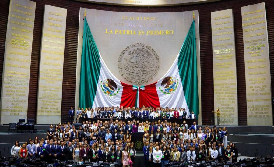 Juventudes impulsan propuestas en foro “Voces del Futuro” organizado por Gabriela Jiménez y CONCANACO SERVYTUR