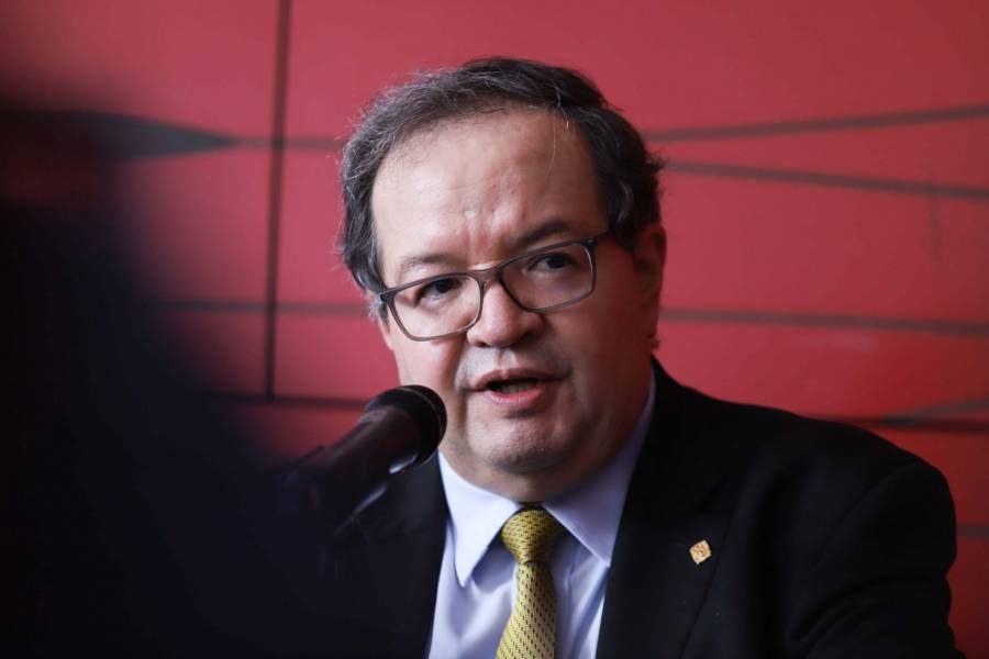 Rector de la UNAM admite que subestimaron las trampas en examen de control