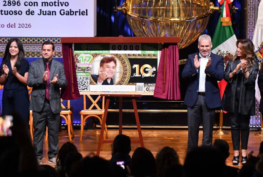 Lotería Nacional dedica sorteo a Juan Gabriel con billete conmemorativo