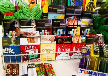 Decomisan m&aacute;s de 5.8 millones de cigarros irregulares en el AICM