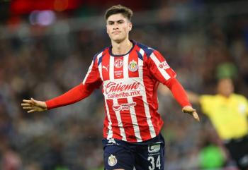 Armando Gonz&aacute;lez deja Chivas y continuar&aacute; su carrera en el Olympiacos