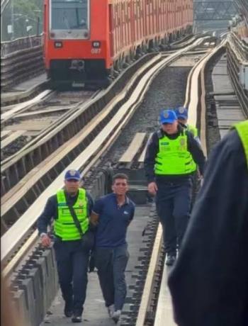 Hombre ingresa a v&iacute;as y afecta servicio en L&iacute;nea B del Metro