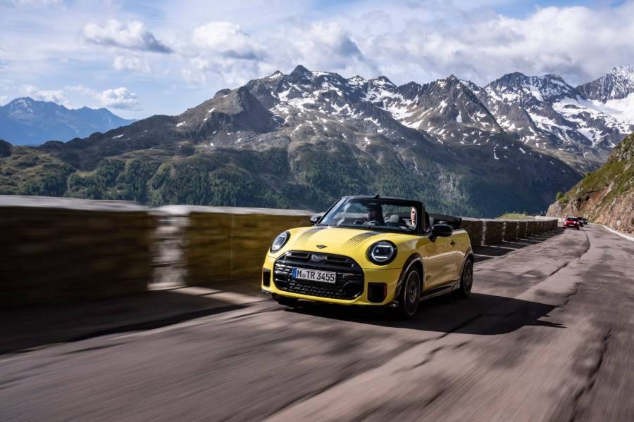 231 razones para abrir el techo: MINI John Cooper Works Convertible