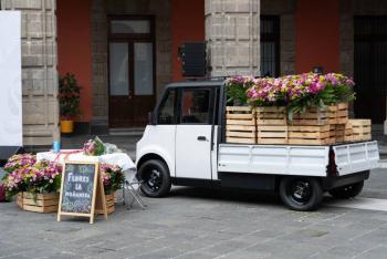 Sheinbaum presenta Olinia de Carga y anuncia convocatoria para su producci&oacute;n en M&eacute;xico