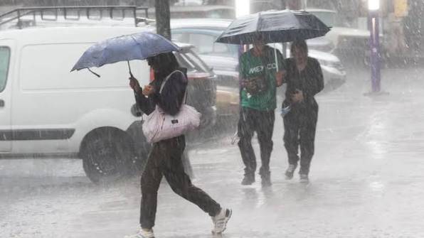 Monzón Mexicano y onda tropical 30 provocarán lluvias intensas y calor extremo en México