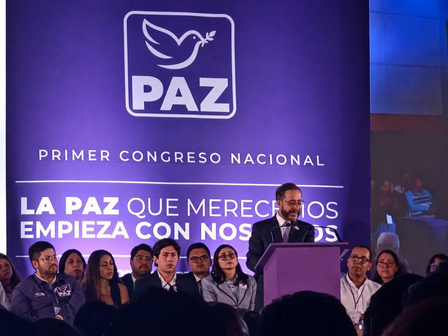 Hugo Eric Flores asume dirigencia nacional de PAZ y marca distancia de Morena rumbo a 2027