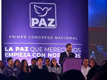 Hugo Eric Flores asume dirigencia nacional de PAZ y marca distancia de Morena rumbo a 2027