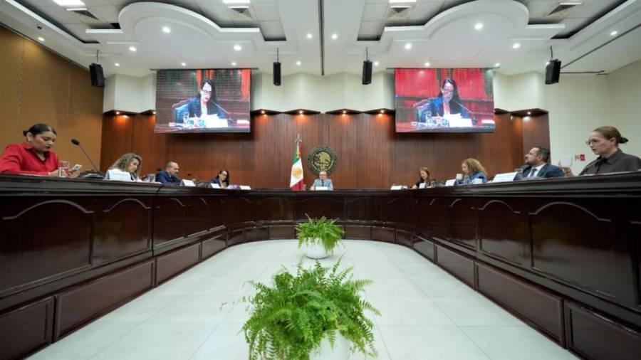 Congreso de Sinaloa pospone sesión para designar gobernador interino