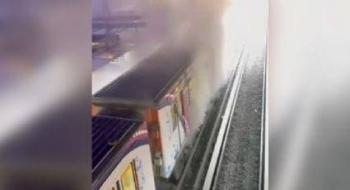 Incendio en estaci&oacute;n Taxque&ntilde;a provoca desalojo y suspensi&oacute;n parcial del Metro