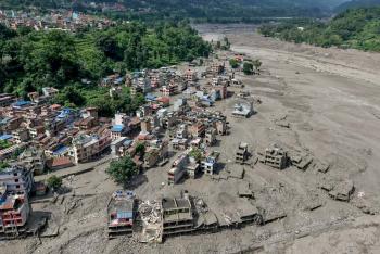 Deslave en frontera Nepal-T&iacute;bet deja al menos 160 muertos y cientos de desaparecidos